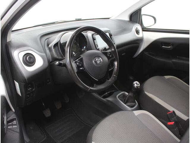 Toyota AYGO 1.0 VVT-i x-play CARPLAY | AIRCO | LED | CAMERA | STB | ISOFIX