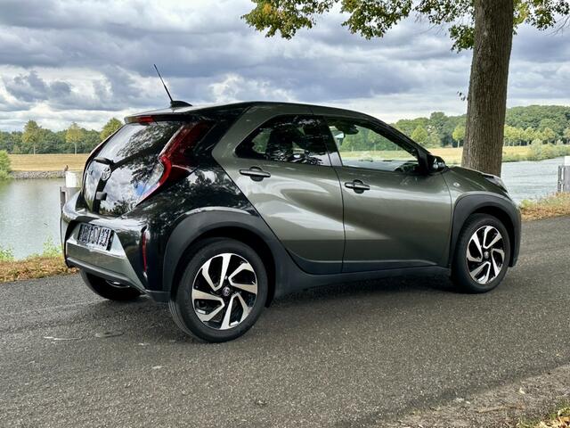 Toyota AYGO X 1.0 VVT-i MT Pulse | Bi-Tone | Navigatie | Achteruitrijcamera | Carplay | Lichtmetalen velgen