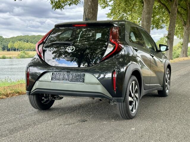 Toyota AYGO X 1.0 VVT-i MT Pulse | Bi-Tone | Navigatie | Achteruitrijcamera | Carplay | Lichtmetalen velgen