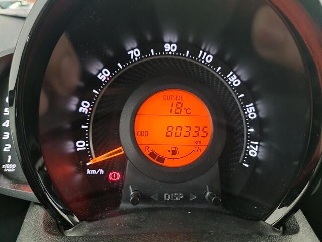 Toyota AYGO 1.0 VVT-i x-play Lim! AUT! Apk 8-2027! VERWACHT!!