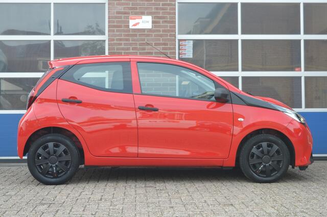 Toyota AYGO 1.0 VVT-i x-fun | AIRCO