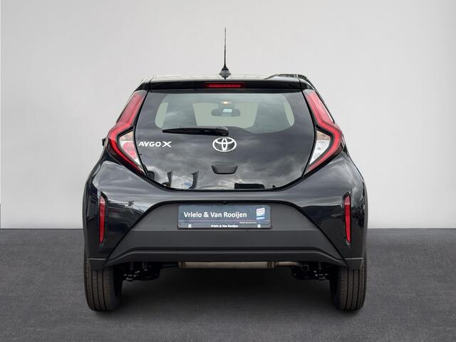 Toyota AYGO X 1.0 VVT-i MT Play