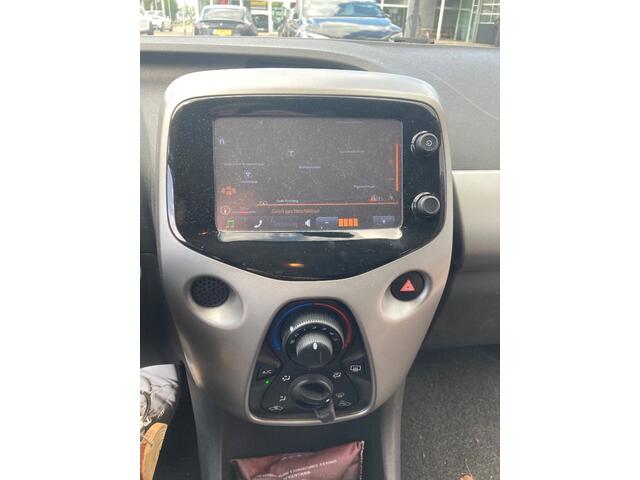 Toyota AYGO 1.0 VVT-i x-Sport, Camera! Lm Velgen! Navi! VERWACHT!!