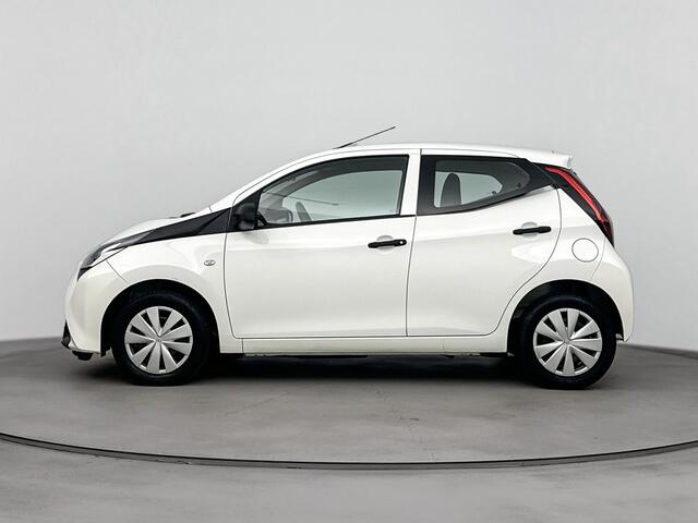 Toyota AYGO 1.0 VVT-i x-fun
