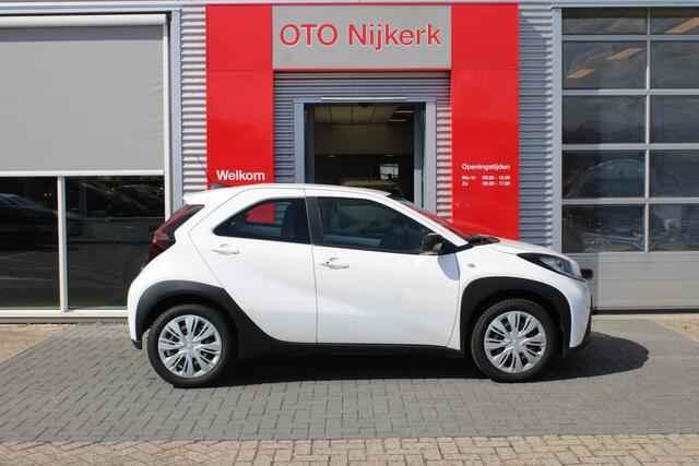 Toyota AYGO X 1.0 VVT-i S-CVT Play Limited *smartkey, stoelverwarming!*