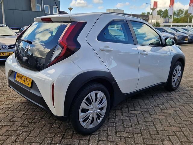 Toyota AYGO X 1.0 VVT-i MT Play
