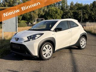 toyota-aygo-x-1.0-vvt-i-s-cvt-play-