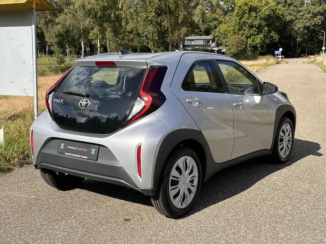 Toyota AYGO X 1.0 VVT-i S-CVT Play Automaat | Climate control | Keyless | Carplay
