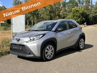 toyota-aygo-x-1.0-vvt-i-s-cvt-play-