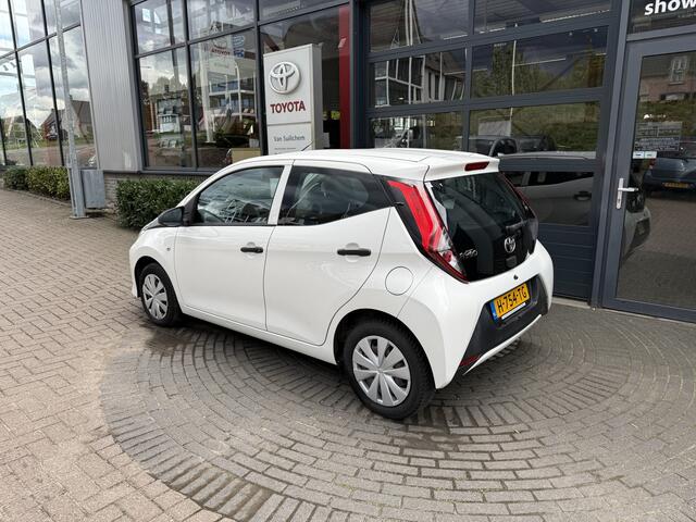 Toyota AYGO 1.0 VVT-i x-fun