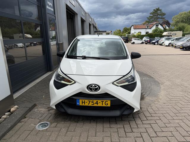 Toyota AYGO 1.0 VVT-i x-fun
