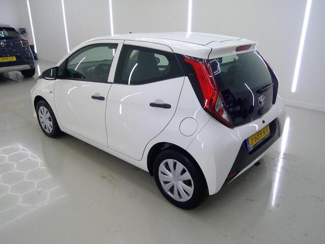 Toyota AYGO 1.0 VVT-i x-fun Airco Cruise control Trekhaak Bluetooth 1e Eigenaar Dealeronderhouden