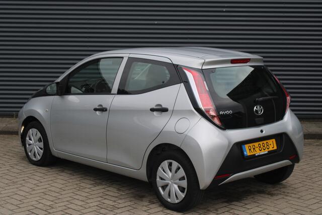 Toyota AYGO 1.0 VVT-i x-fun