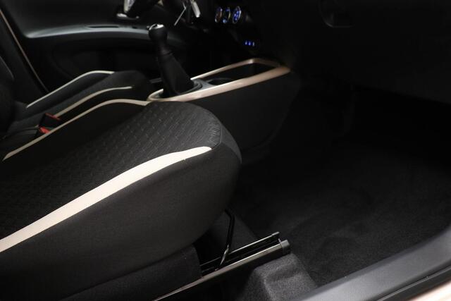 Toyota AYGO X 1.0 VVT-i MT Pulse | STOELVERWARMING | DAB | APPLE | CAMERA
