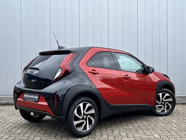 Toyota AYGO X 1.0 VVT-i MT Envy Premium PDC Clima Stoelverwarming Apple Carplay Android auto