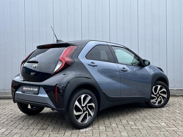 Toyota AYGO X 1.0 VVT-i MT Envy Premium PDC Clima Stoelverwarming Apple Carplay Android auto