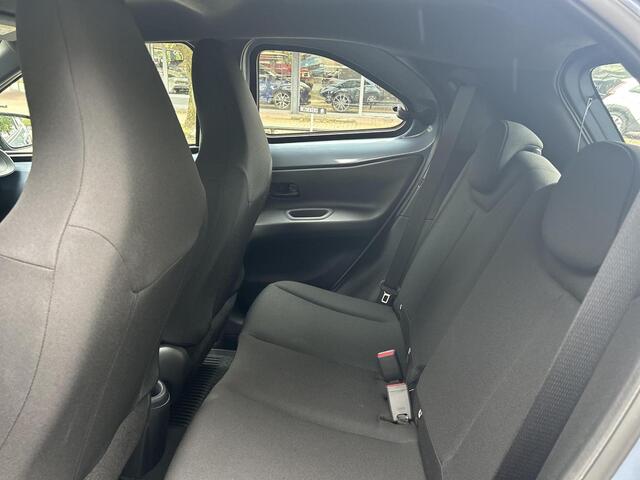 Toyota AYGO X 1.0 VVT-i S-CVT Play