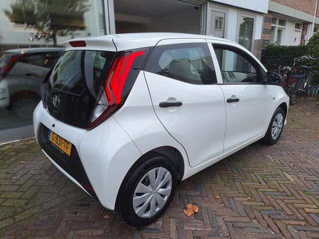 Toyota AYGO 1.0 VVT-i X-Fun 5Drs /Airco/Bluetooth/Led/Garantie