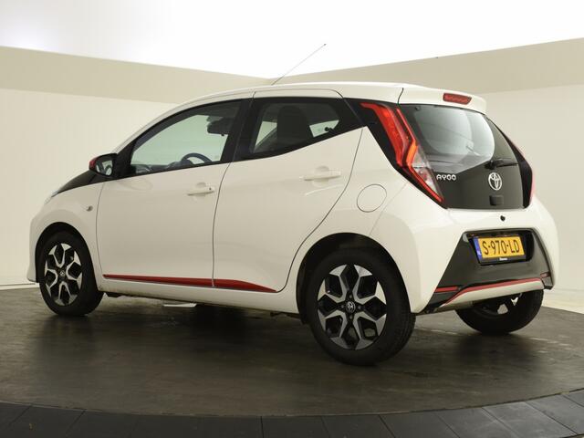 Toyota AYGO 1.0 VVT-i x-play Design Edition | Camera | LM Velgen