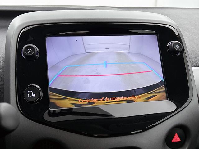 Toyota AYGO 1.0 VVT-i x-play | Achteruitrijcamera | Apple Carplay/Android Auto |