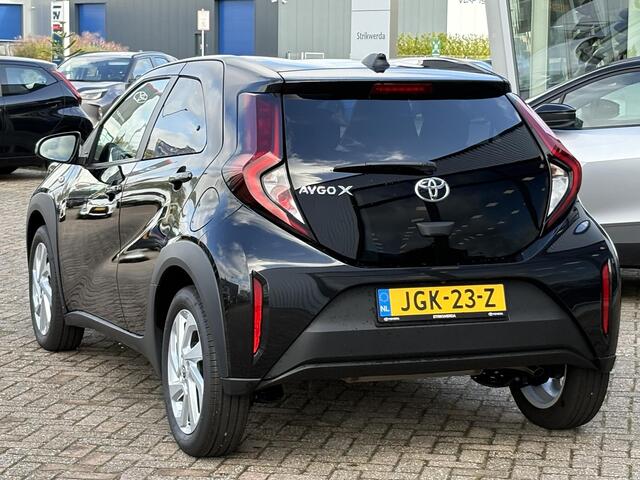 Toyota AYGO X 1.0 VVT-i MT Play