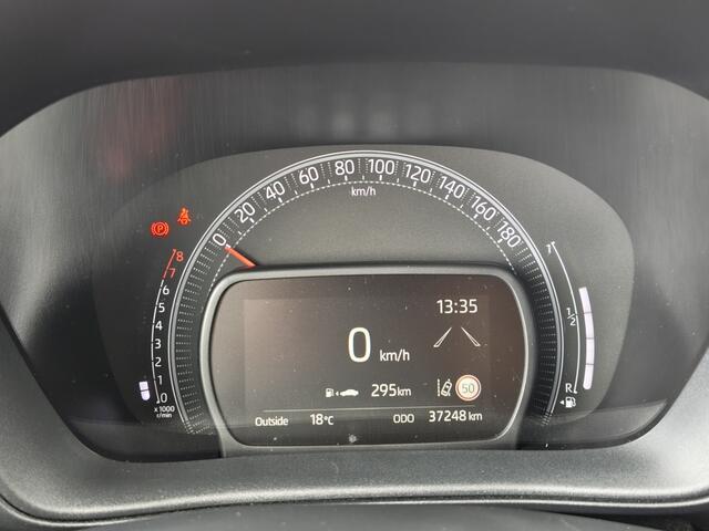 Toyota AYGO 1.0 VVT-i MT play | Android Auto/Apple Carplay | Adaptive Cruise