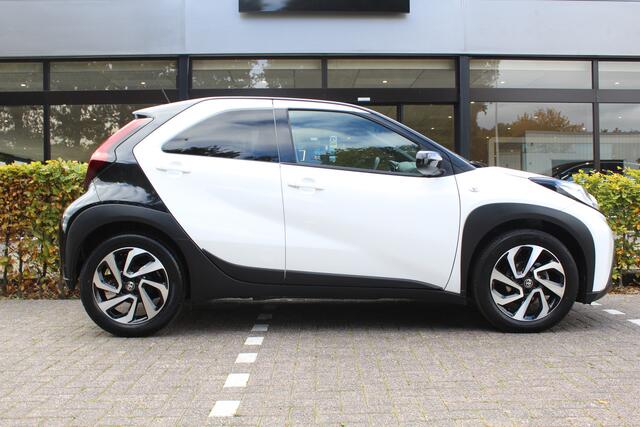 Toyota AYGO X 1.0 VVT-i MT Pulse Bi-Tone | Rijklaar | Apple/Android | Camera | Adap Cruise | Clima