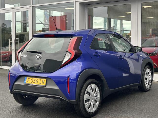 Toyota AYGO X 1.0 VVT-i MT Play