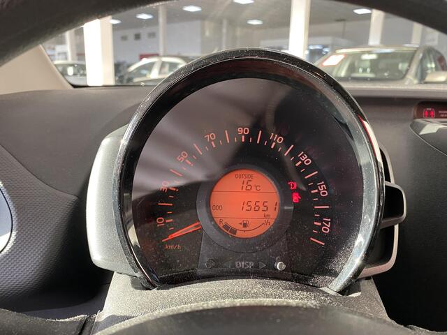 Toyota AYGO 1.0 VVT-i x-fun met Airco, Bluetooth 5 deuren en zeer weinig km