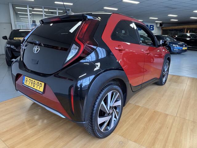 Toyota AYGO X 1.0 VVT-i S-CVT Envy *JBL audio * Half Leer * Two Tone