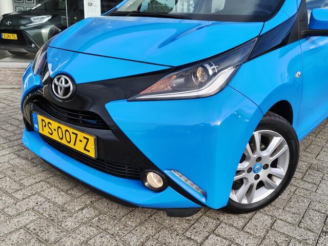 Toyota AYGO 1.0 VVT-i x-joy | DAB | Navi | Achteruitrijcamera | Lichtmetaal