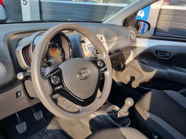 Toyota AYGO 1.0 VVT-i x-fun 5-DEURS / AIRCO / LED / BLUETOOTH