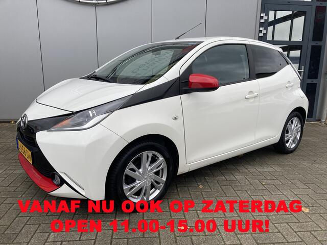 Toyota AYGO 1.0 VVT-i x-cite Camera | Cruise control | Blue tooth | Airco