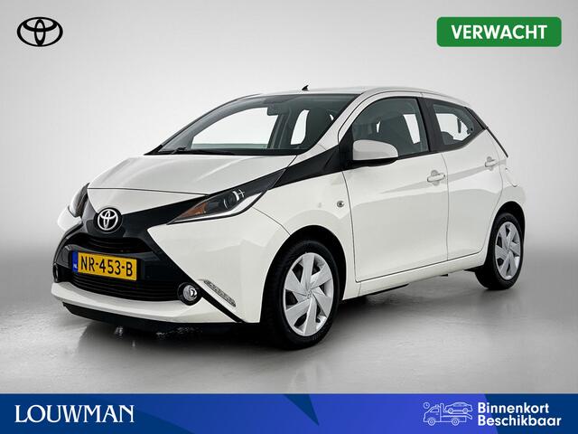 Toyota AYGO 1.0 VVT-i x-play | Camera | Bluetooth