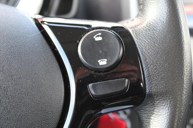 Toyota AYGO 1.0 VVT-i x-play//Camera//Navi!