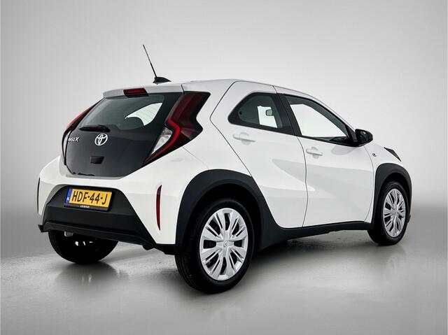 Toyota AYGO X 1.0 VVT-i MT Play | Apple carplay | achtruitrijcamera | Bluetooth |