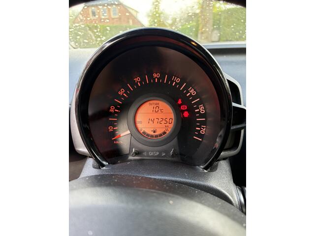 Toyota AYGO 1.0 VVT-i x-fun