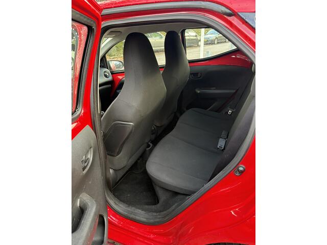 Toyota AYGO 1.0 VVT-i x-fun