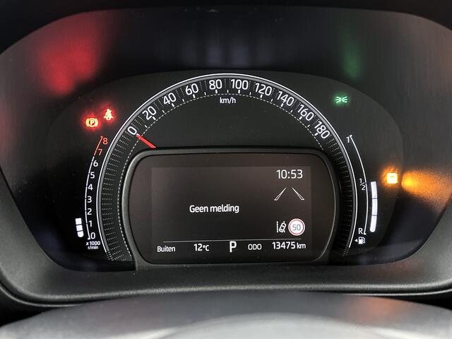 Toyota AYGO X 1.0 VVT-i S-CVT Pulse | BTW voertuig | Achteruitrijcamera | Parkeersensoren achter |