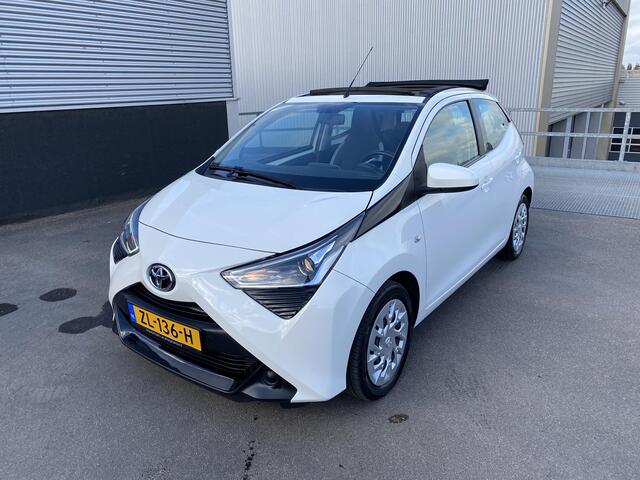 Toyota AYGO 1.0 VVT-i x-play Cabrio, Apple Carplay/Android Auto, achteruitrij camera, BTW-auto, 1e eign. NL-auto