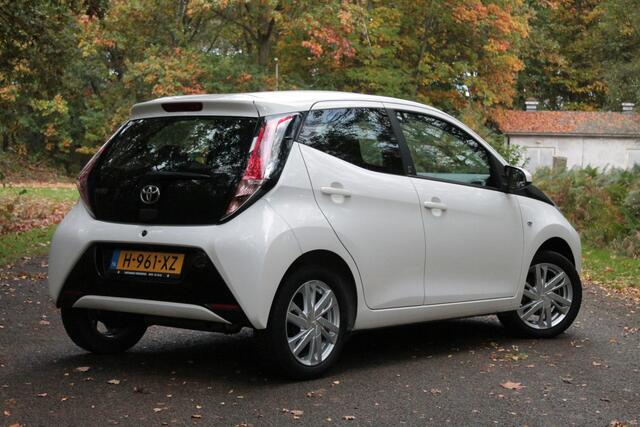 Toyota AYGO 1.0 VVT-i x-play | Camera | Airco