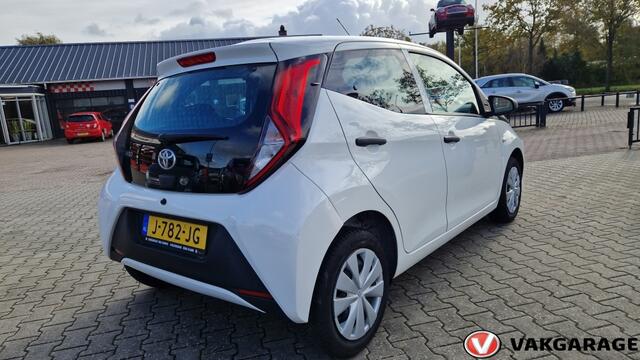 Toyota AYGO 1.0 VVT-i x-fun
