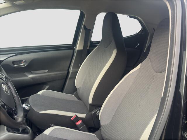 Toyota AYGO 1.0 VVT-i X-Play | Camera | Apple Carplay