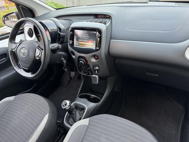 Toyota AYGO 1.0 VVT-i x-fun Camera Carplay Airco