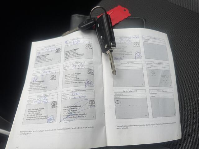 Toyota AYGO 1.0 VVT-i x-play | Nieuw Binnen! | Camera | Airco | Cruise