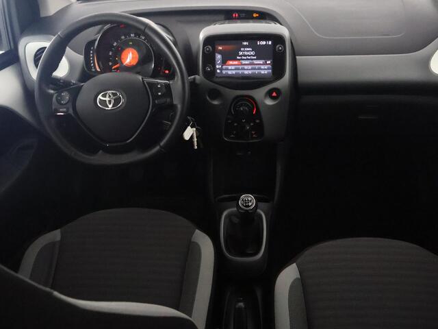 Toyota AYGO 1.0 VVT-i X-Play | Airco | Camera | Bluetooth |