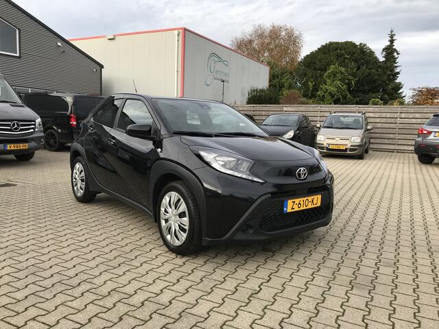 Toyota AYGO X 1.0 VVT-i MT Play