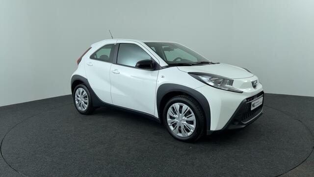 Toyota AYGO X 1.0 VVT-i MT Play | P.cam | Cruise Control | Apple-/Android Carplay
