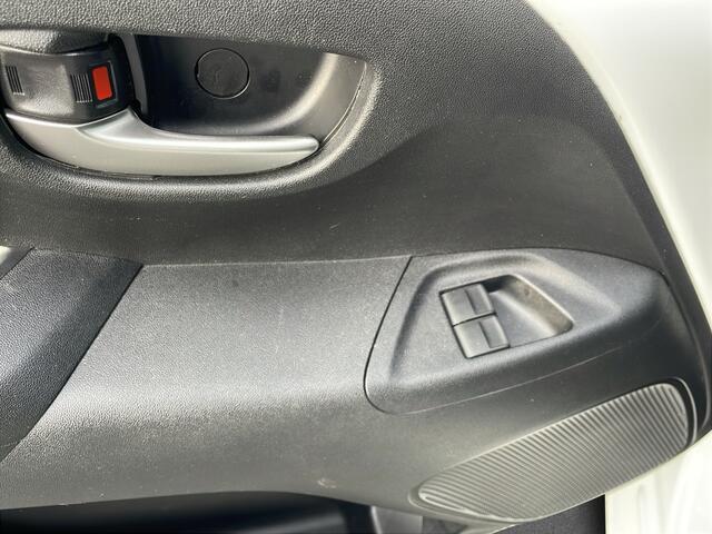 Toyota AYGO 1.0 VVT-i X Apple Carplay | LMV | Camera