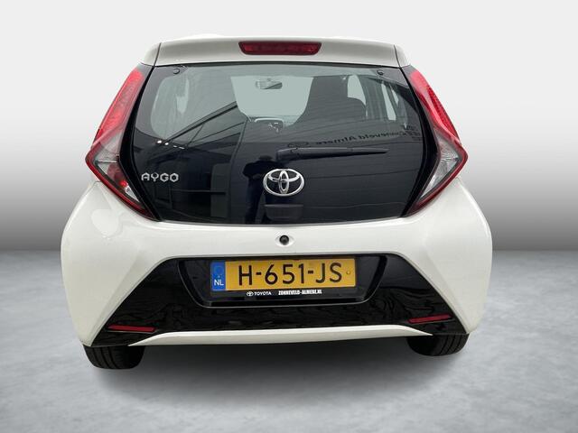 Toyota AYGO 1.0 VVT-i x-play